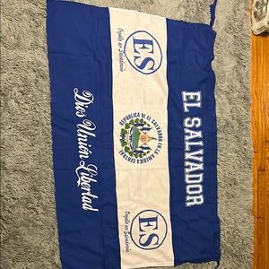 El Salvador Apron with Blue and White Design